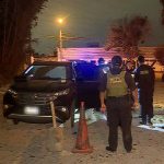 Aparece hombre sin vida dentro de camioneta en descampado de San Martín de Porres