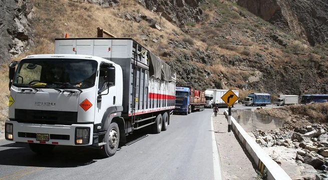 Desde hoy restringen camiones en la Carretera Central por Fiestas Patrias