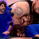 Me Caigo De Risa: ¡Manuel Gold sobrevivió a las llaves de Wolf y terminó dandole la victoria al equipo azul!