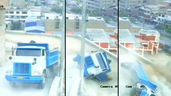 Camión de carga cae de pendiente y se vuelca a pocos metros de un colegio en SJL | VIDEO