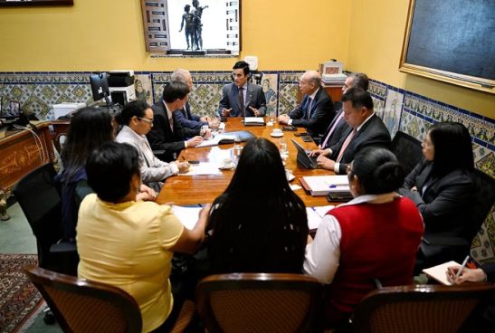 Cancillería conversa con embajador de Rusia por situación de peruanos fallecidos en la guerra contra Ucrania