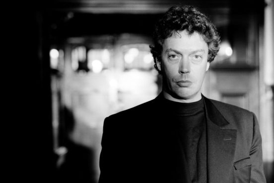 Muere Tim Curry a los 80 años: el actor que aterrorizó como Pennywise y se convirtió en ícono de ‘Rocky Horror’