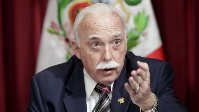 Excongresista fujimorista Carlos Tubino es nombrado embajador de Perú en Argentina