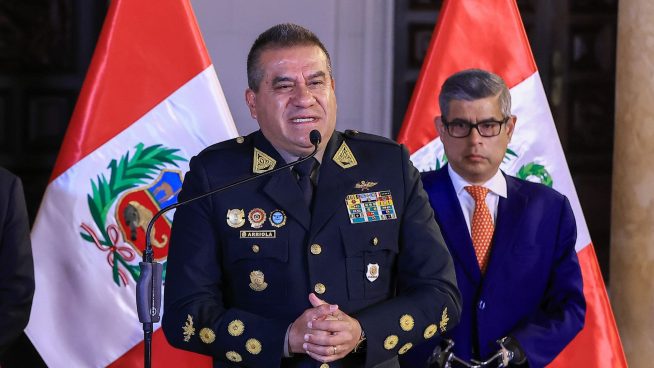 Óscar Arriola: ¿Cuánto tiempo fue comandante general de la PNP?
