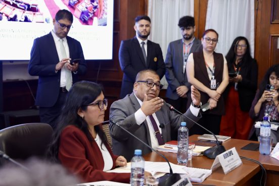 Comisión de Constitución continuará mañana debate sobre delegación de facultades al Ejecutivo