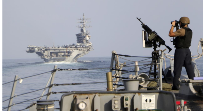 EE. UU. restringe el tránsito de 100 barcos comerciales en bloqueo a Irán