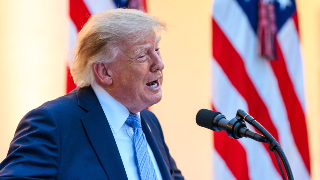 ¿Por qué Donald Trump prohibió el ingreso de tres medios a la Casa Blanca?