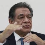 Minedu prepara directiva que permitiría expulsar a escolares en casos graves de violencia