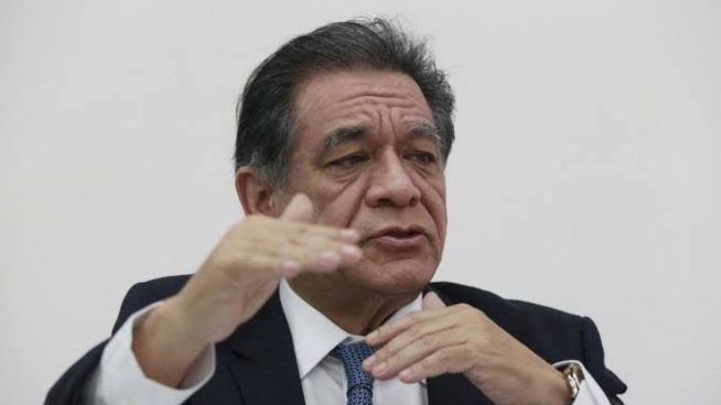 Minedu prepara directiva que permitiría expulsar a escolares en casos graves de violencia