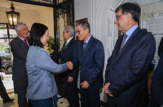 Keiko Fujimori se reunió con la comunidad peruana durante su visita a Estados Unidos | VIDEO