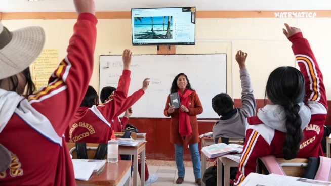 PISA 2025: Perú retrocede en educación y estudiantes no alcanzan el nivel básico