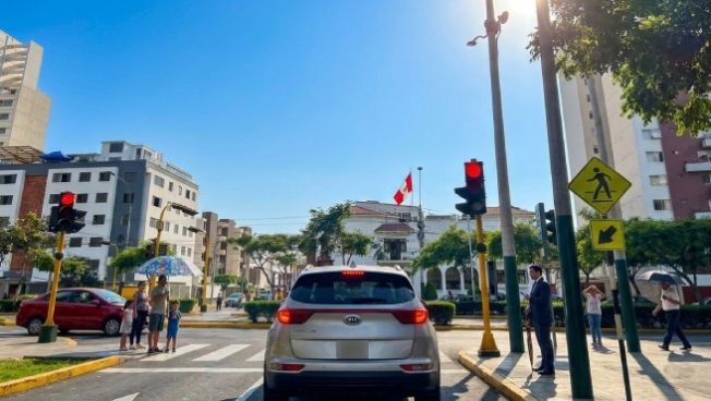 Primavera inicia con ola de calor: Senamhi activa alerta roja en Lima y más de 20 regiones