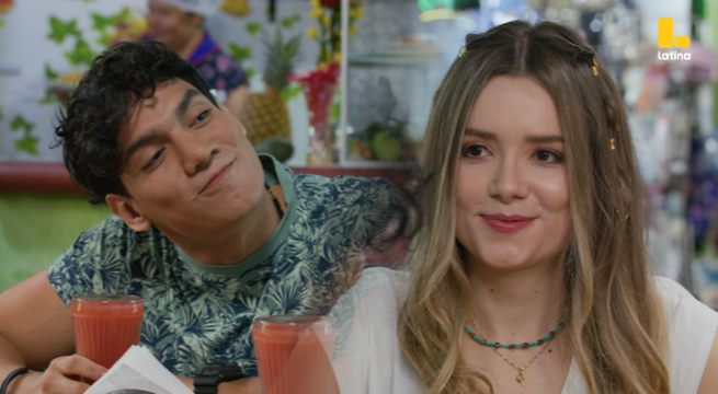 Valentina Valiente capítulo 143: Rocky le muestra "su mundo" a Brisa con un desayuno en el mercado