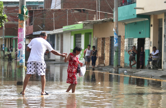 Gobierno declara estado de emergencia en 893 distritos de más de 20 regiones por el FEN