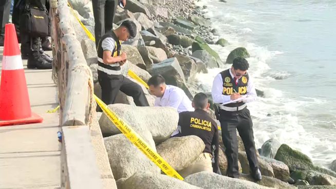 Playa Baños de Barranco: Hallan a hombre sin vida con un disparo en la cabeza a orillas del mar