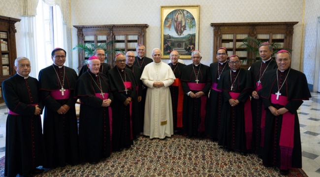 Conferencia Episcopal Peruana expresa solidaridad con el papa León XIV y pide por su salud