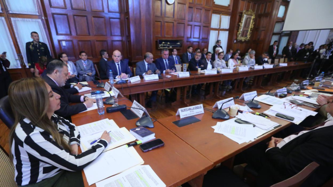 Comisión de Constitución del Senado continuará este martes debate sobre facultades legislativas