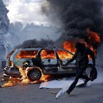Francia juzga a detenidos tras disturbios durante protestas y anuncia nuevos toques de queda
