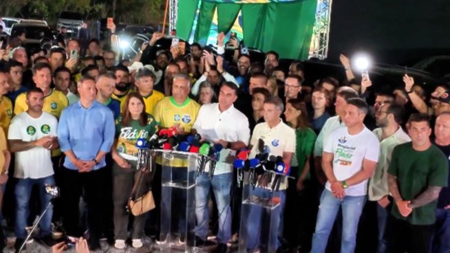 Flávio Bolsonaro no reconocerá los resultados de las elecciones presidenciales en Brasil | VIDEO