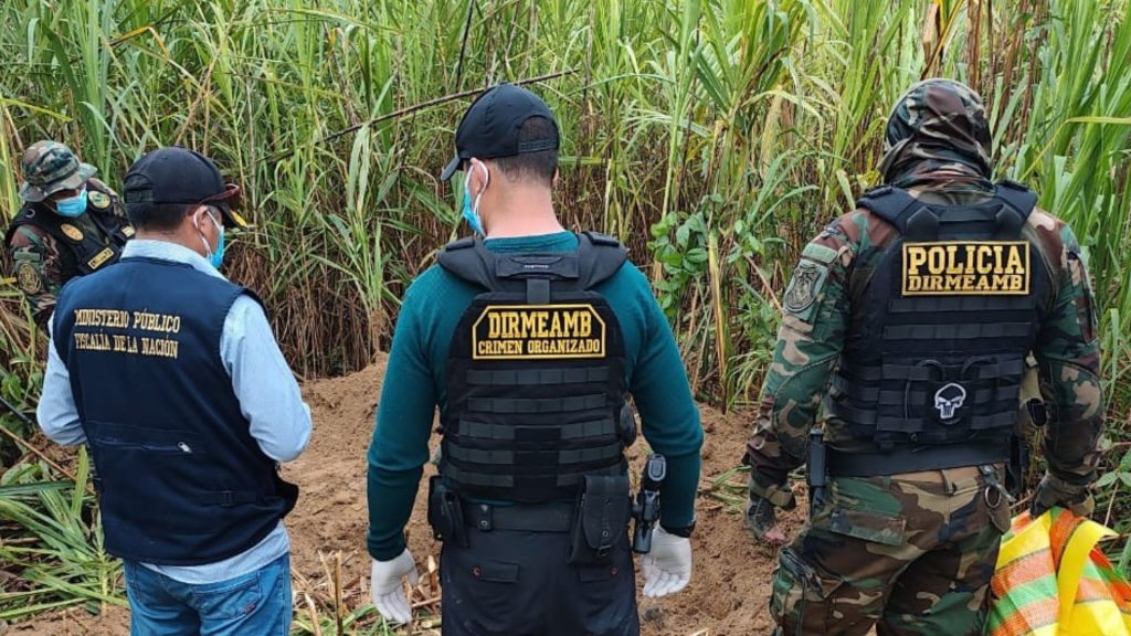 Hallan dos cuerpos en presunta fosa clandestina en el sector La Pampa, Madre de Dios