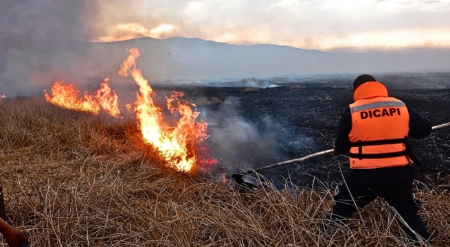 Incendio en Los Uros fue controlado tras afectar más de 200 hectáreas en Puno