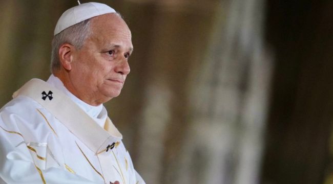 Papa León XIV concelebró una misa en el hospital de Roma mientras avanza su recuperación