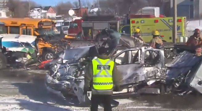 Choque de 200 vehículos ocasionó la muerte de dos personas en Canadá [VIDEO]