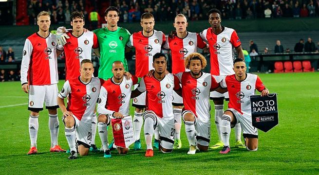 Feyenoord: Renato Tapia jugará al lado de una leyenda del fútbol holandés