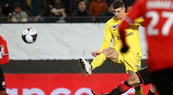 El golazo de Meunier con PSG que opaca el historial de Neymar y Mbappé