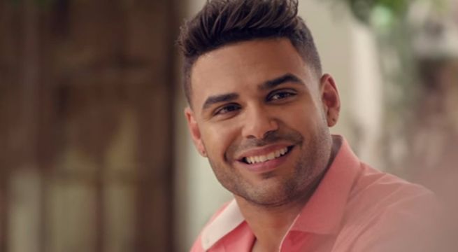 Válgame Dios: Erick Sabater la rompe con marcas de lujo