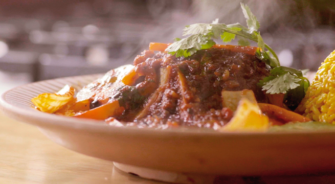Bravazo: Conoce cómo preparar un delicioso ‘Pepián verde con adobo de res’ con Gastón Acurio