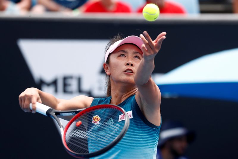 Estrella china del tenis Peng Shuai acusa a ex viceprimer ministro de forzarla a tener relaciones sexuales