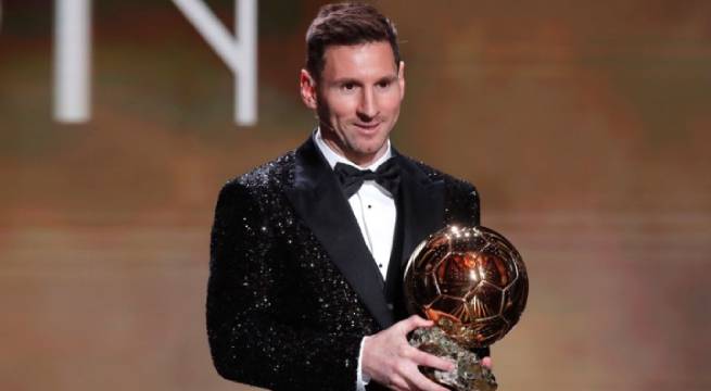 “Nunca he intentado ser el mejor”, dice Lionel Messi tras ganar su séptimo Balón de Oro