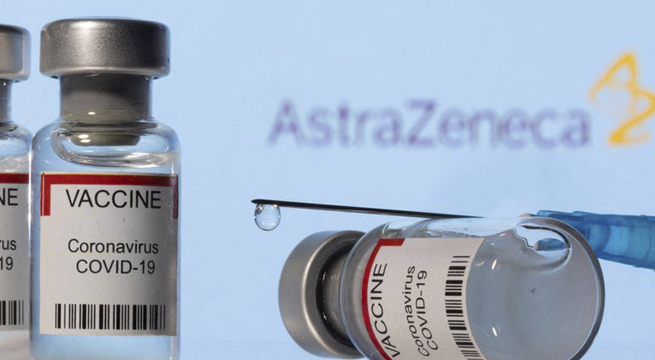 La tercera dosis de la vacuna de AstraZeneca funciona contra ómicron en un estudio