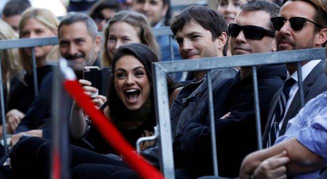 Mila Kunis y Ashton Kutcher recaudan más de 6,8 millones de dólares para refugiados en Ucrania