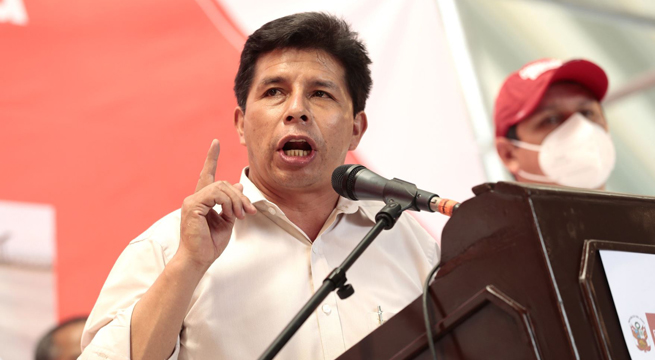 Defensora del Pueblo invoca a Pedro Castillo a asistir a la Fiscalía para responder las denuncias en su contra