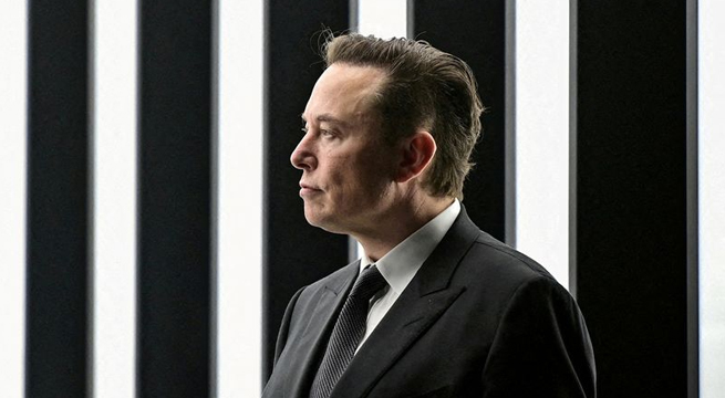 Musk dice que todavía hay algunos asuntos sin resolver con la oferta por Twitter