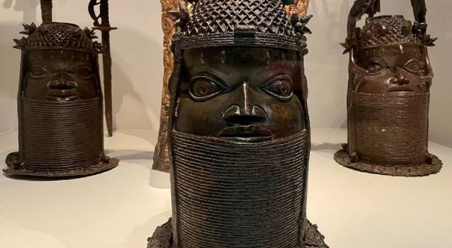 Alemania devuelve a Nigeria primeros bronces de Benín