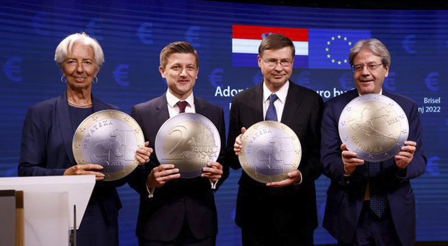 UE acepta formalmente a Croacia como el vigésimo miembro de la eurozona