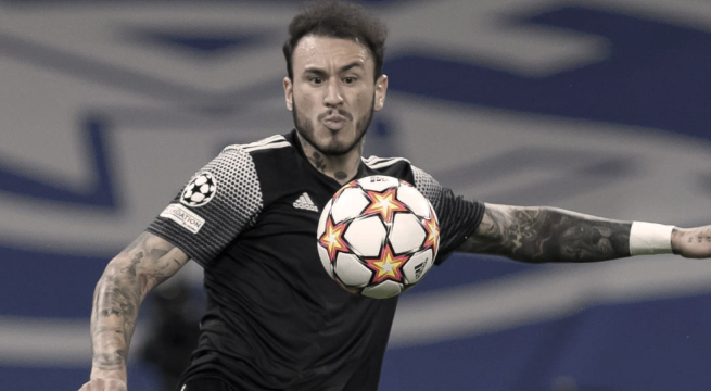 Los hinchas del Sheriff Tiraspol se despiden de Gustavo Dulanto