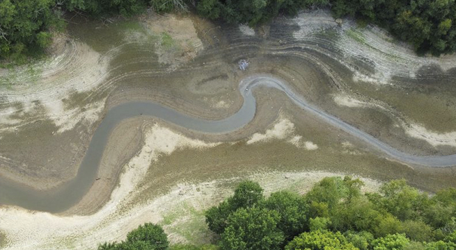 Reino Unido pide a las empresas de agua proteger el suministro con “medidas preventivas”