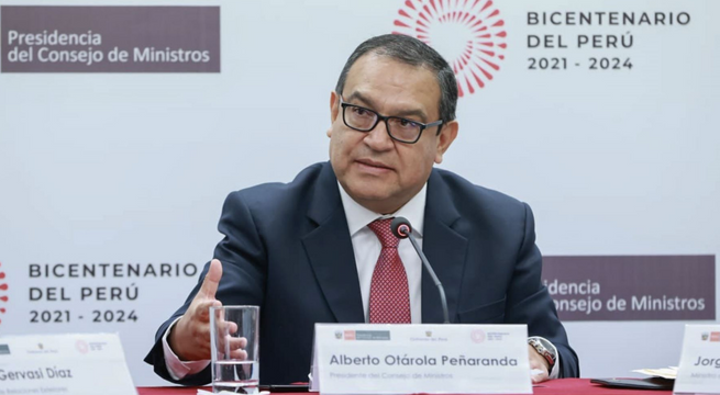 Alberto Otárola se reunió en secreto con jefes de las FF. AA. y PNP durante protestas