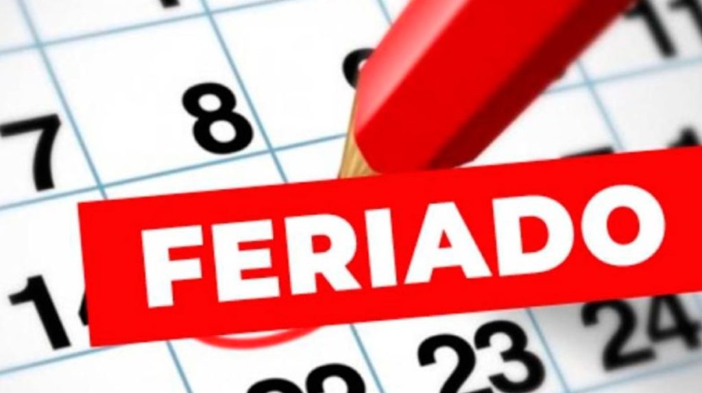 Para quiénes aplica el feriado del 30 de agosto y cuánto deben pagarte si trabajas ese día