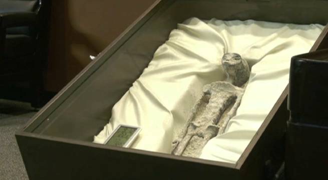 Investigarán traslado irregular de momias peruanas a México