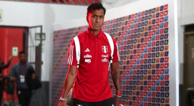 La publicación de Renato Tapia durante el Perú vs. Chile | FOTO