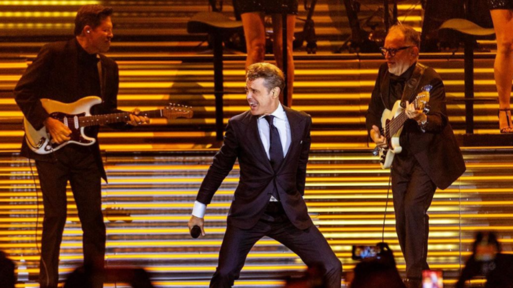 Por qué Luis Miguel recibe duras críticas tras su reciente concierto en México