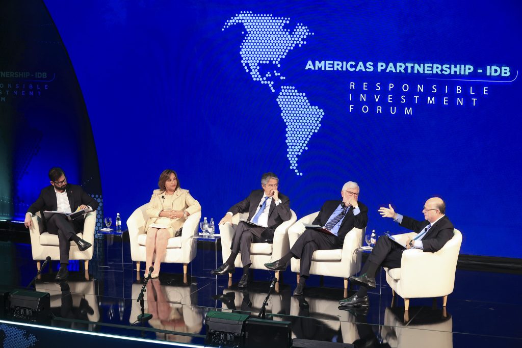 “Perú: Un país en calma y paz”, señala la presidenta Dina Boluarte en Washington