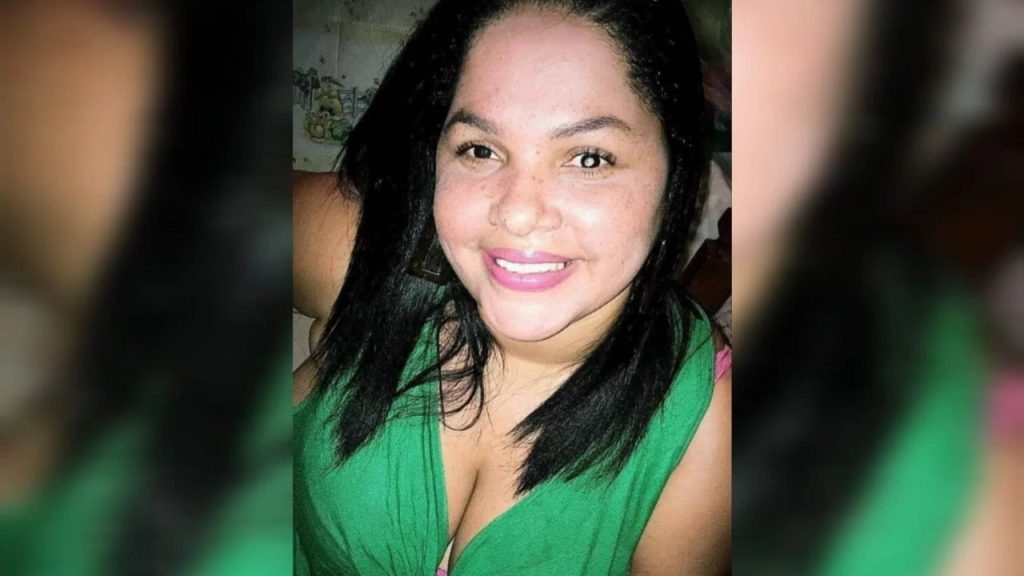 Mujer queda ciega tras sufrir apendicitis e infección generalizada