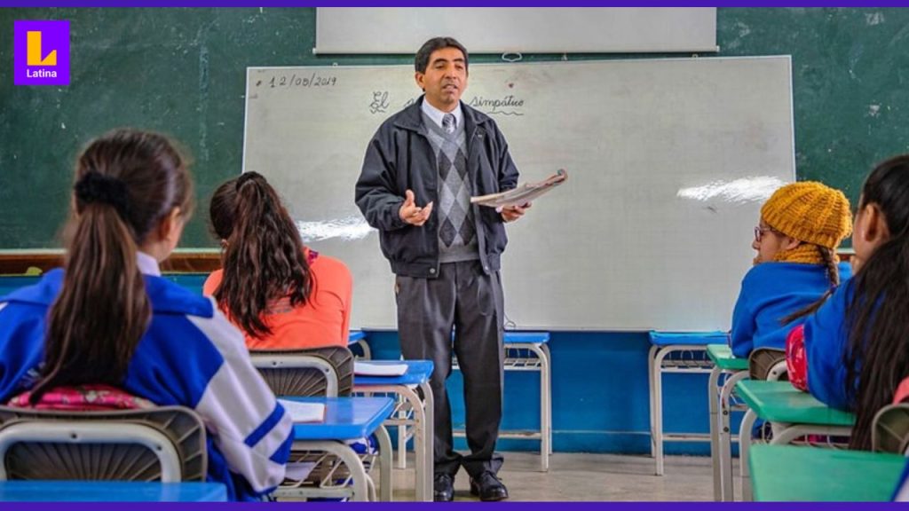 Gobierno presentó proyecto de ley para destituir a docentes con ideologías contrarias a la Constitución