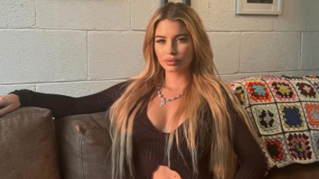 Flavia Laos deja emotivo mensaje tras muerte de su abuelo